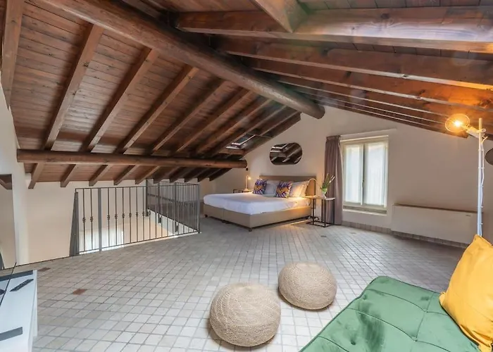 R Gelsomino House * Черноббио