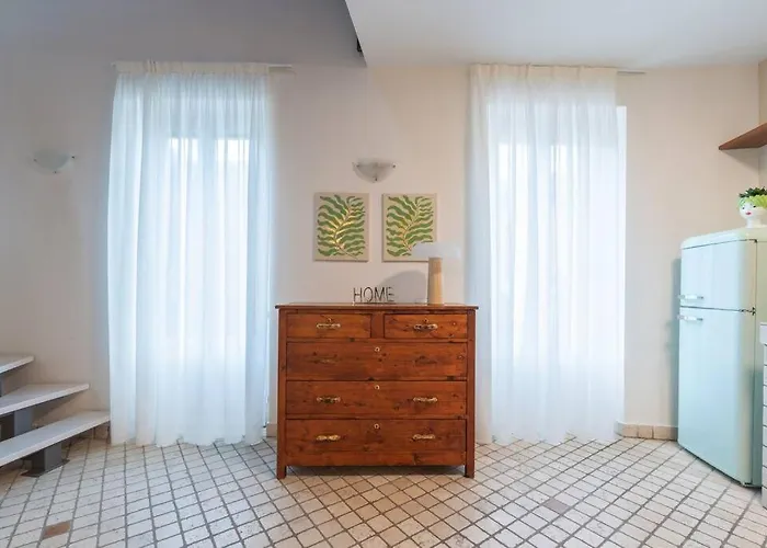 R Gelsomino House Апартаменты *