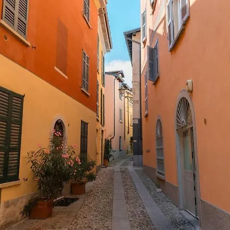 شقة R Gelsomino House *